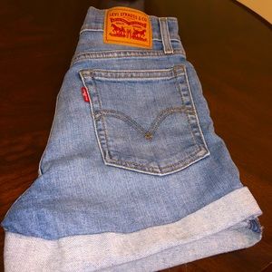 Levi’s High Waisted Shorts 25/0